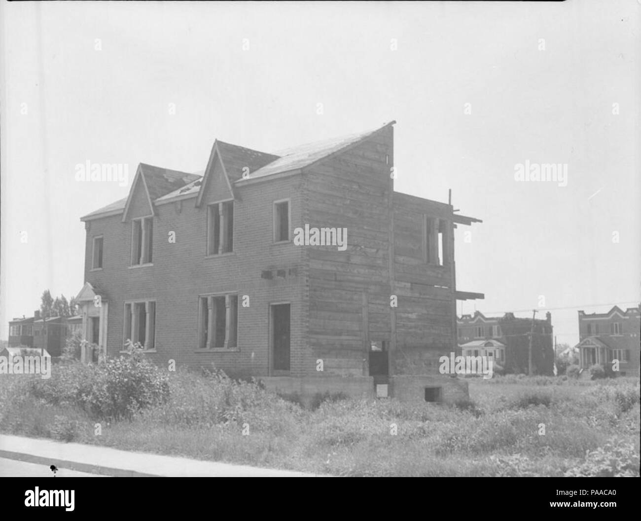 183 Nachrichten. Zerstörten Haus Westmore Ave BNQ P48 S1P 02844 Stockfoto