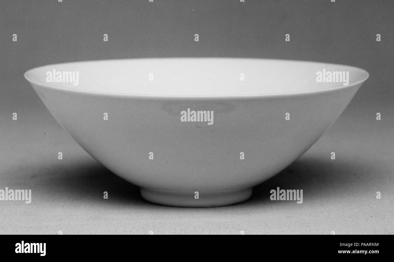 Cup. Kultur: China. Abmessungen: H.1 3/8 in. (3,5 cm); Durchm. 3 1/8 in. (7,9 cm). Museum: Metropolitan Museum of Art, New York, USA. Stockfoto