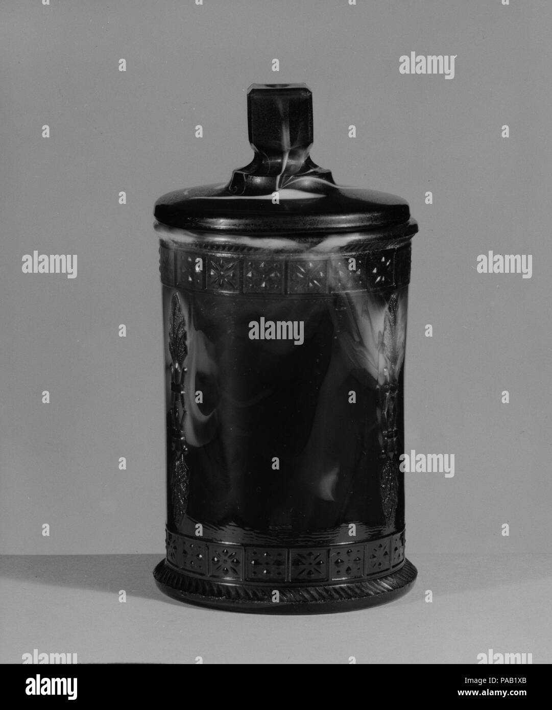 Marmelade Jar. Abmessungen: H.5 7/8 in. (14,9 cm); Durchm. 3 in. 7,6 cm (3 Zoll). Datum: 1870-80. Museum: Metropolitan Museum of Art, New York, USA. Stockfoto