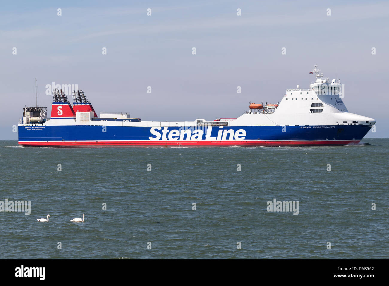 STENA FORERUNNER. Stena Line ist eines der größten Fährunternehmen der Welt und die grösste private Reederei der Welt. Stockfoto