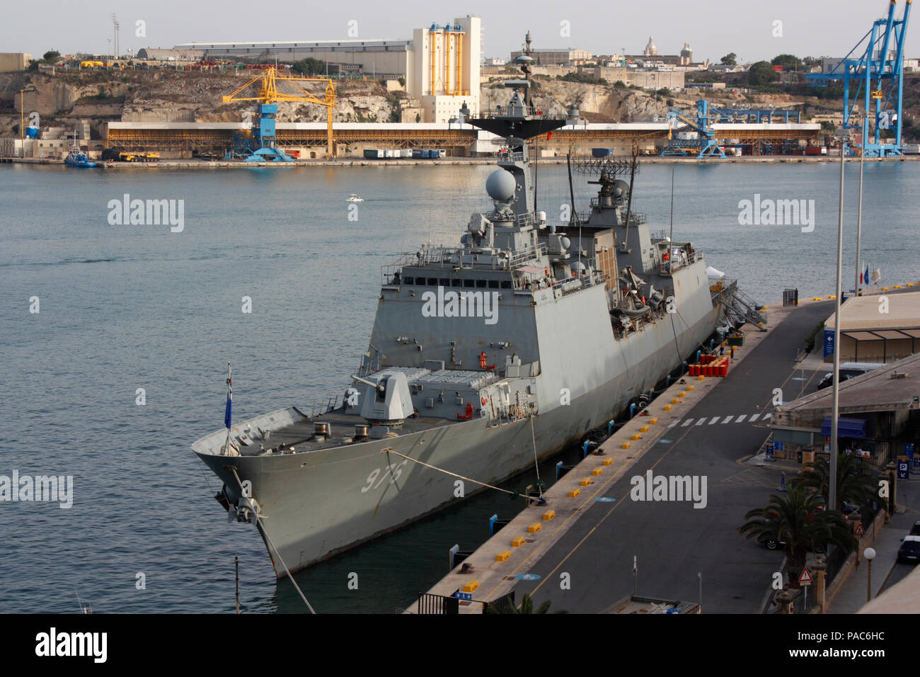 Die südkoreanische Marine Zerstörer ROKS Munmu der Große während eines Hafen besuch in Malta Stockfoto