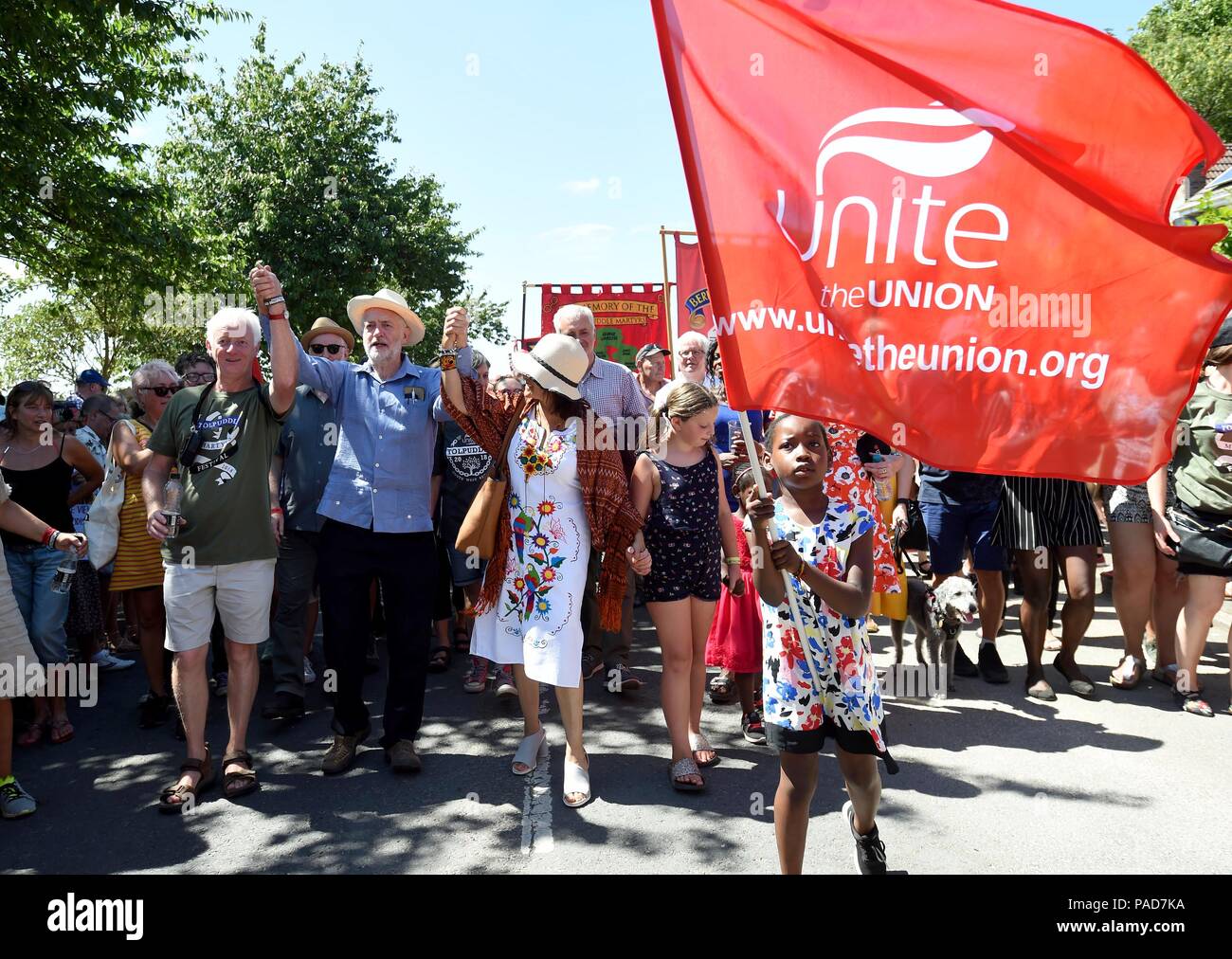 Dorset, UK vom 22. Juli 2018. Jeremy Corbyn führt die Parade Credit: Finnbarr Webster/Alamy leben Nachrichten Stockfoto