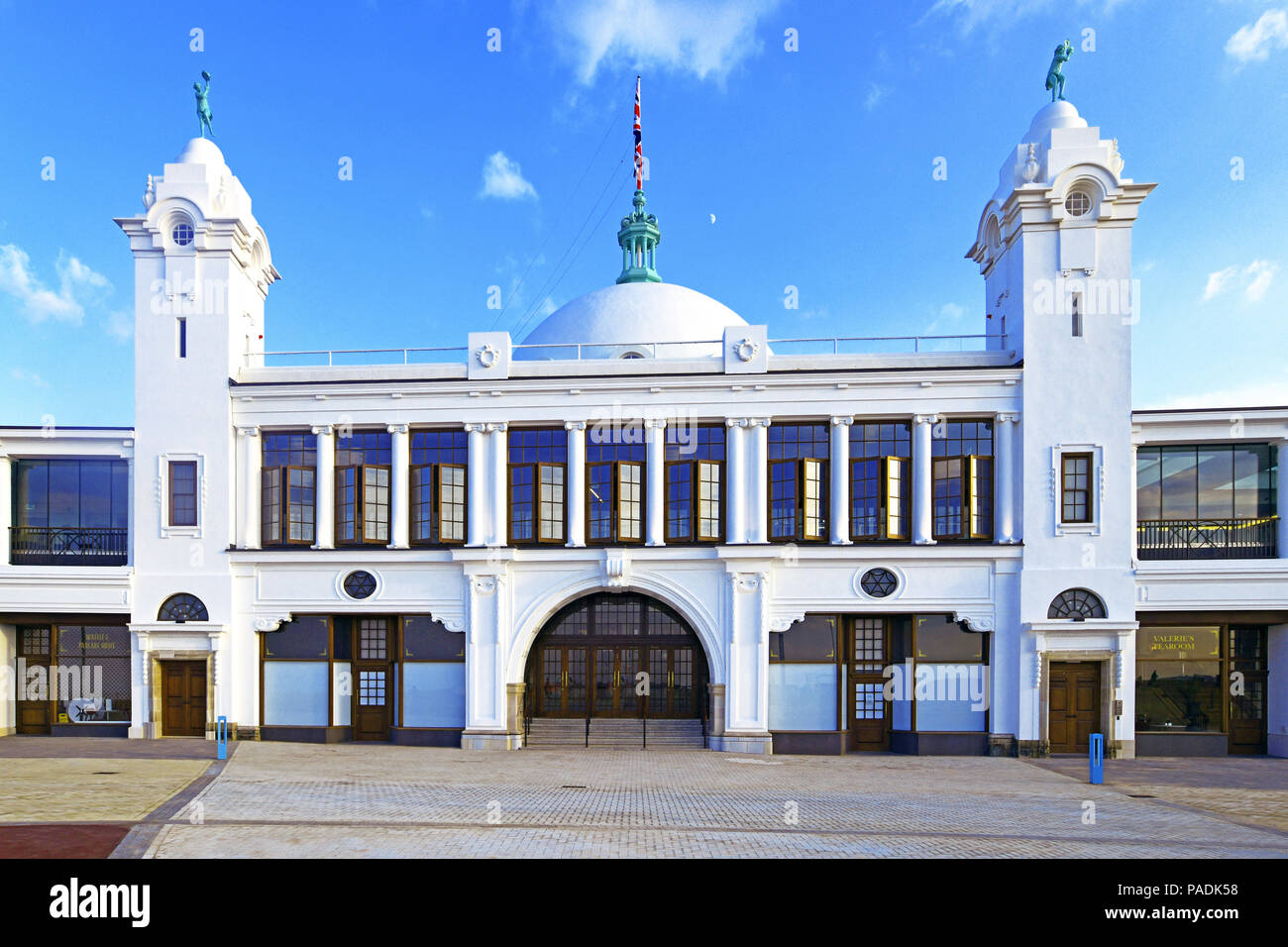 Whitley Bay spanische Stadt Dome und Geschäfte vor kurzem aktualisiert Stockfoto