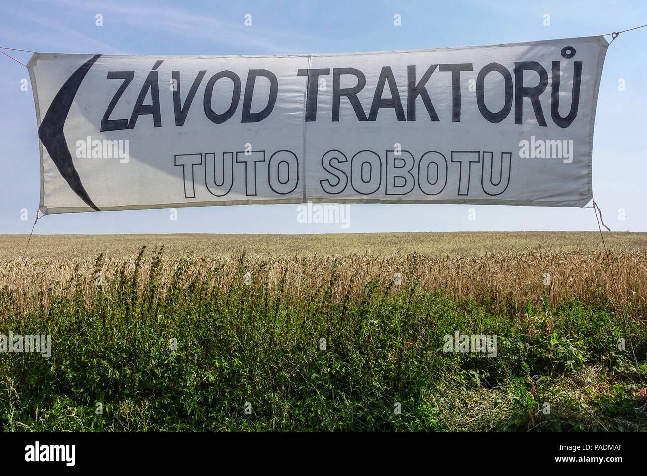Rennen Traktoren Bekanntmachung im Land, Tschechische Republik Stockfoto