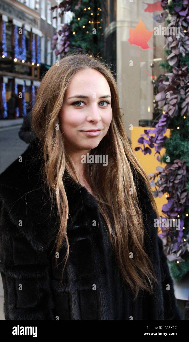 Chloe green Fotos und Bildmaterial in hoher Auflösung Alamy