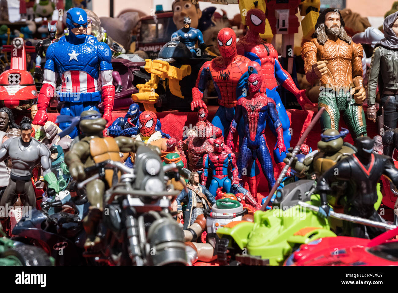 Hintergrund Der Film und Comic Superhelden Action Figuren Spielzeug. Stockfoto