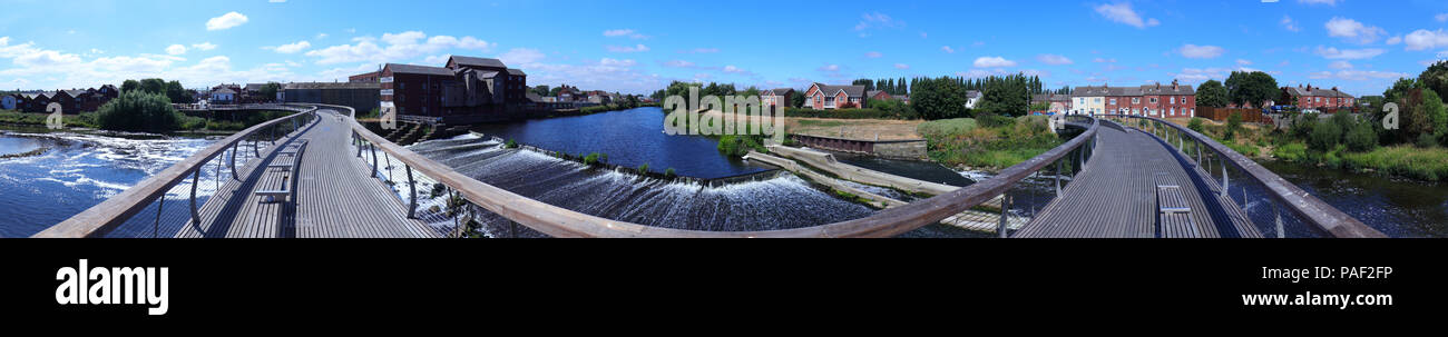 Panorama der Millennium Fußgängerbrücke in Castleford, West Yorkshire Stockfoto