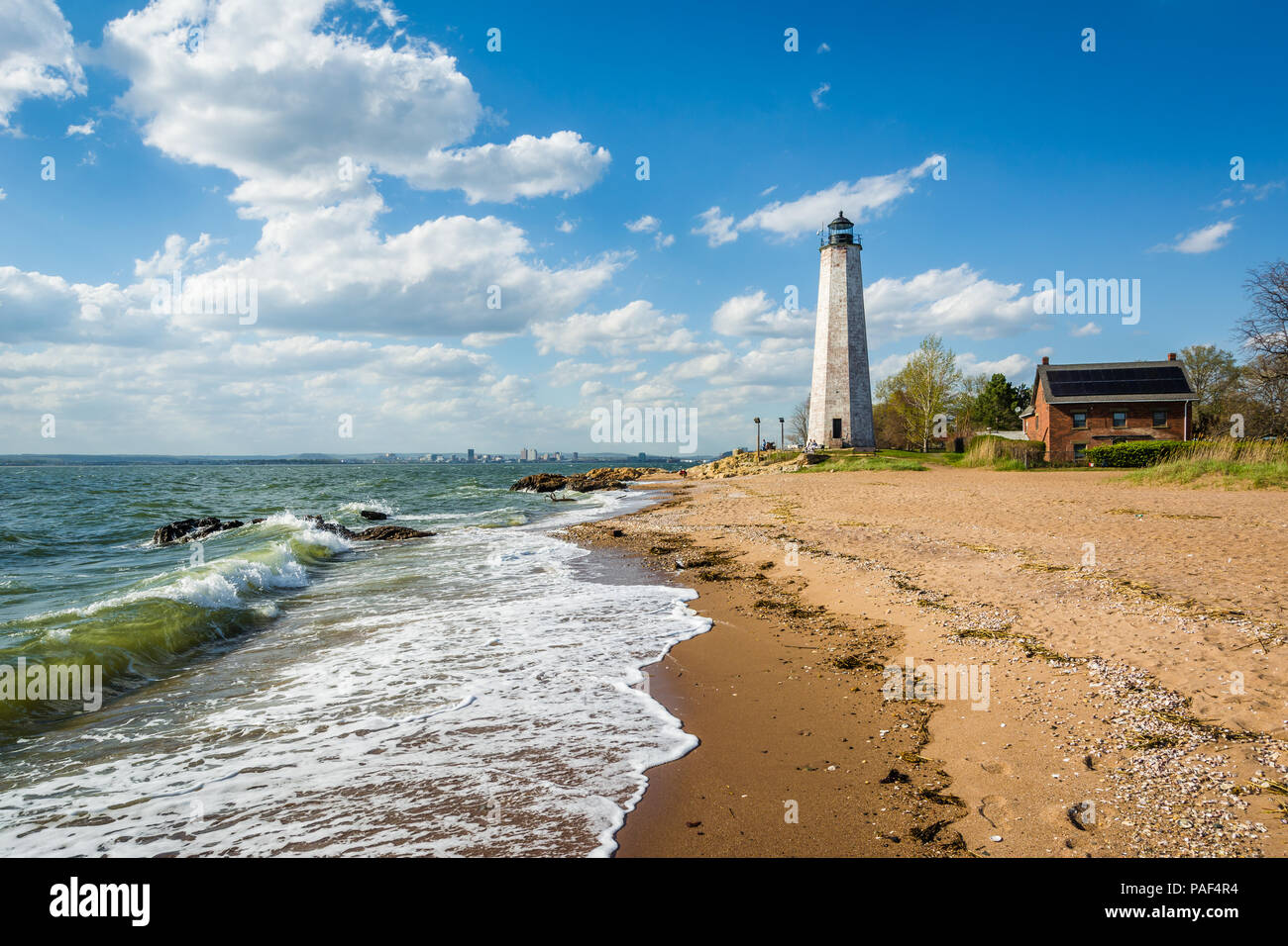 Die neue Haven Lighthouse, im Lighthouse Point Park in New Haven, Connecticut. Stockfoto