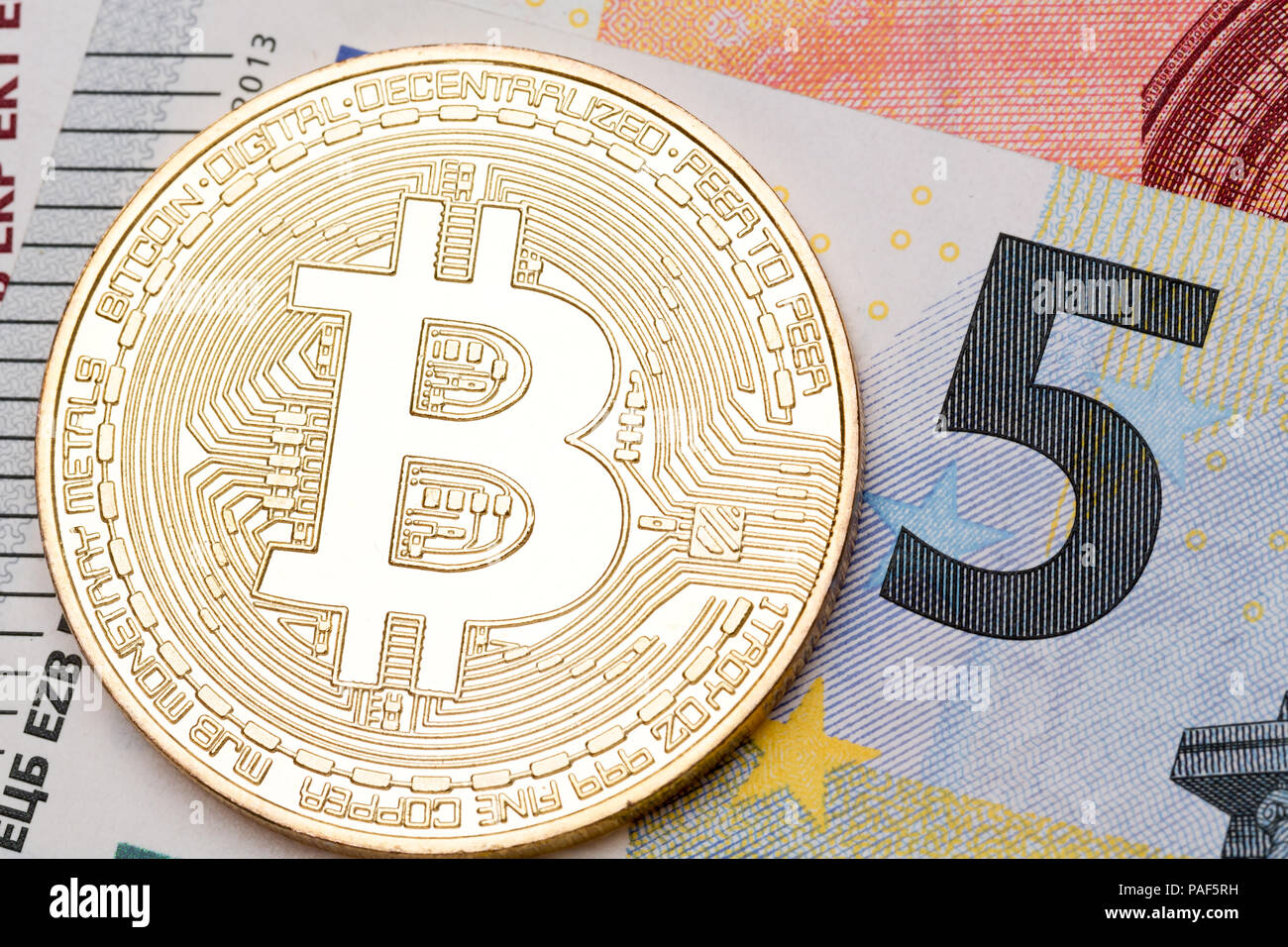 Bitcoin und euro banknote -Fotos und -Bildmaterial in hoher Auflösung –  Alamy