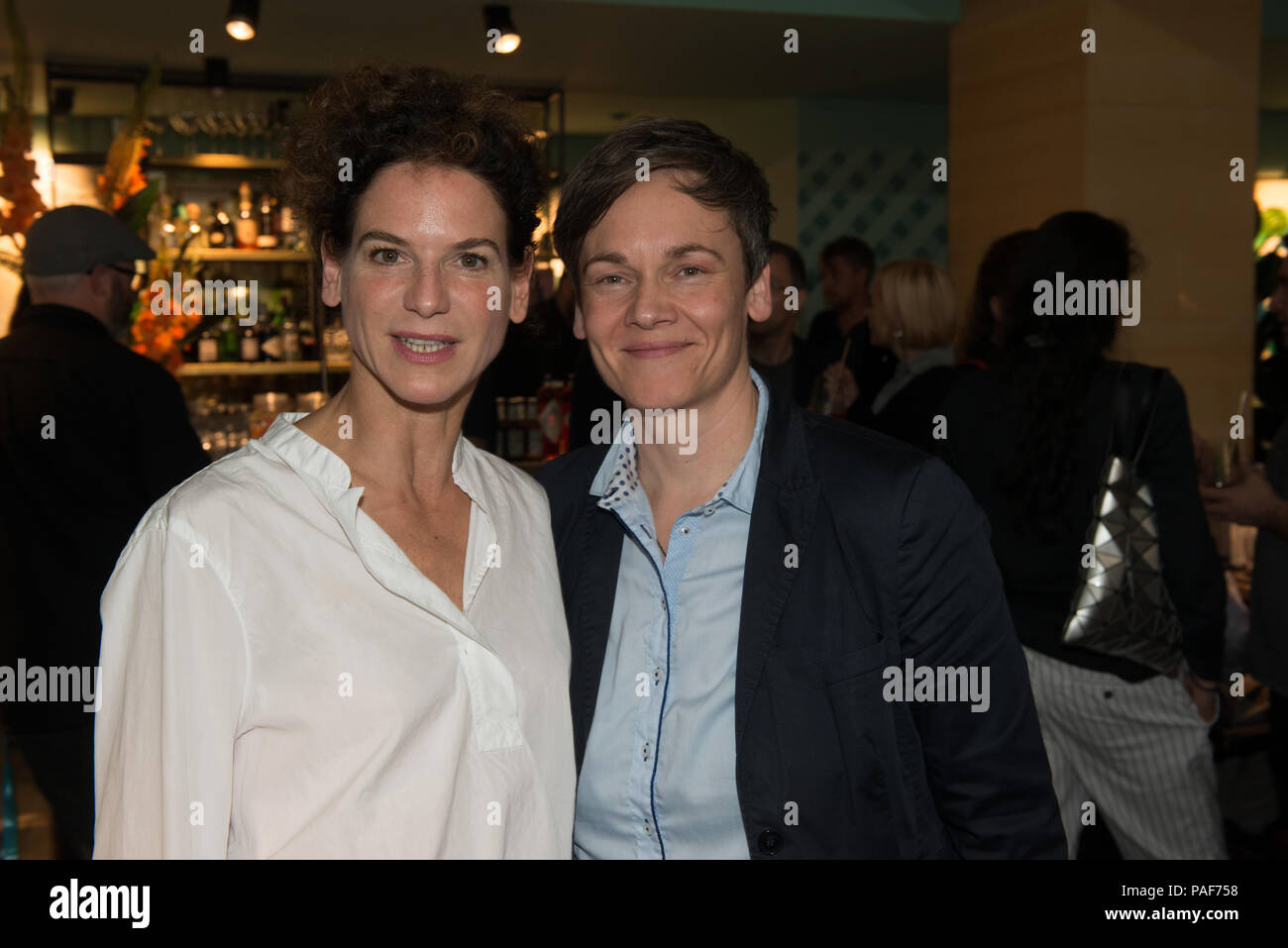 Schauspielerin Bibiana Beglaau und Andrea Rudert in der Brotdose Rezeption auf dem Filmfest München 2018 gesehen Stockfoto