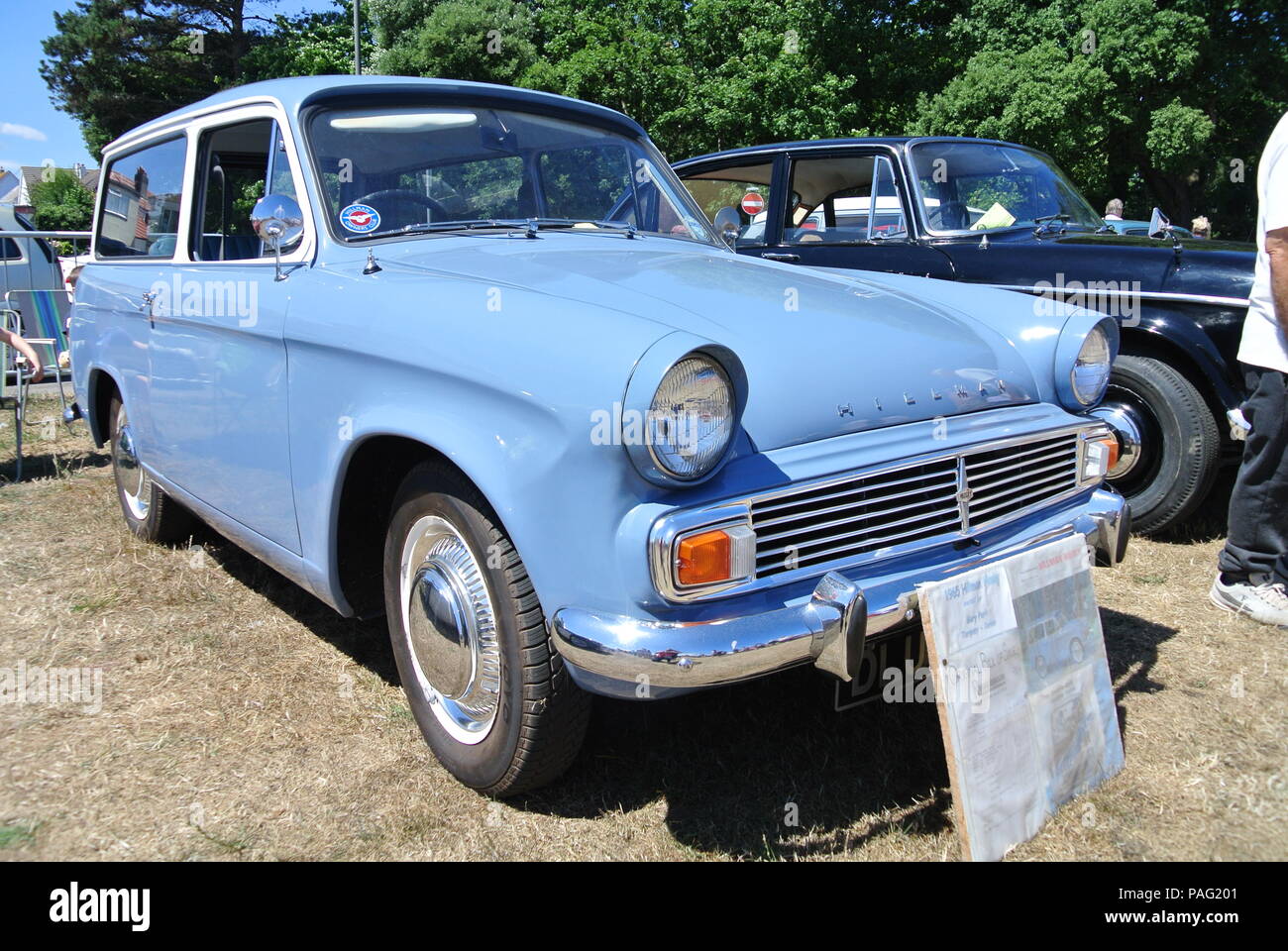 Ein Hillman Minx Series 5 Immobilien auf Anzeige an der Englischen Riviera Classic Car Show, Torquay, Devon, England, UK geparkt Stockfoto