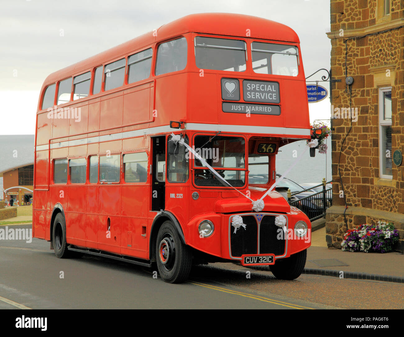 Hochzeit, Transport, red London Bus, Jahrgang 1965 Stockfoto