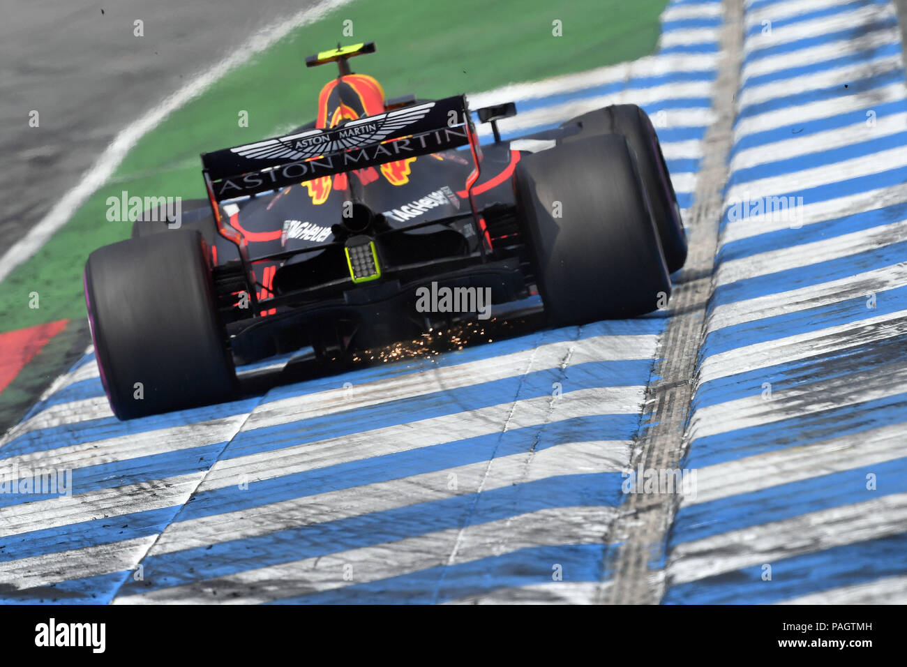 Hockenheim, Deutschland. 22. Juli, 2018. Allgemeine, Max VERSTAPPEN, BEL (Red Bull Racing), Rennwagen von hinten, von hinten in der Kurve, fahren über die Kerbs, Bordsteine. Formel 1: GP von Deutschland, Rasse, Hockenheimring, Saison 2018, am 22.07.2018. | Verwendung der weltweiten Kredit: dpa/Alamy leben Nachrichten Stockfoto