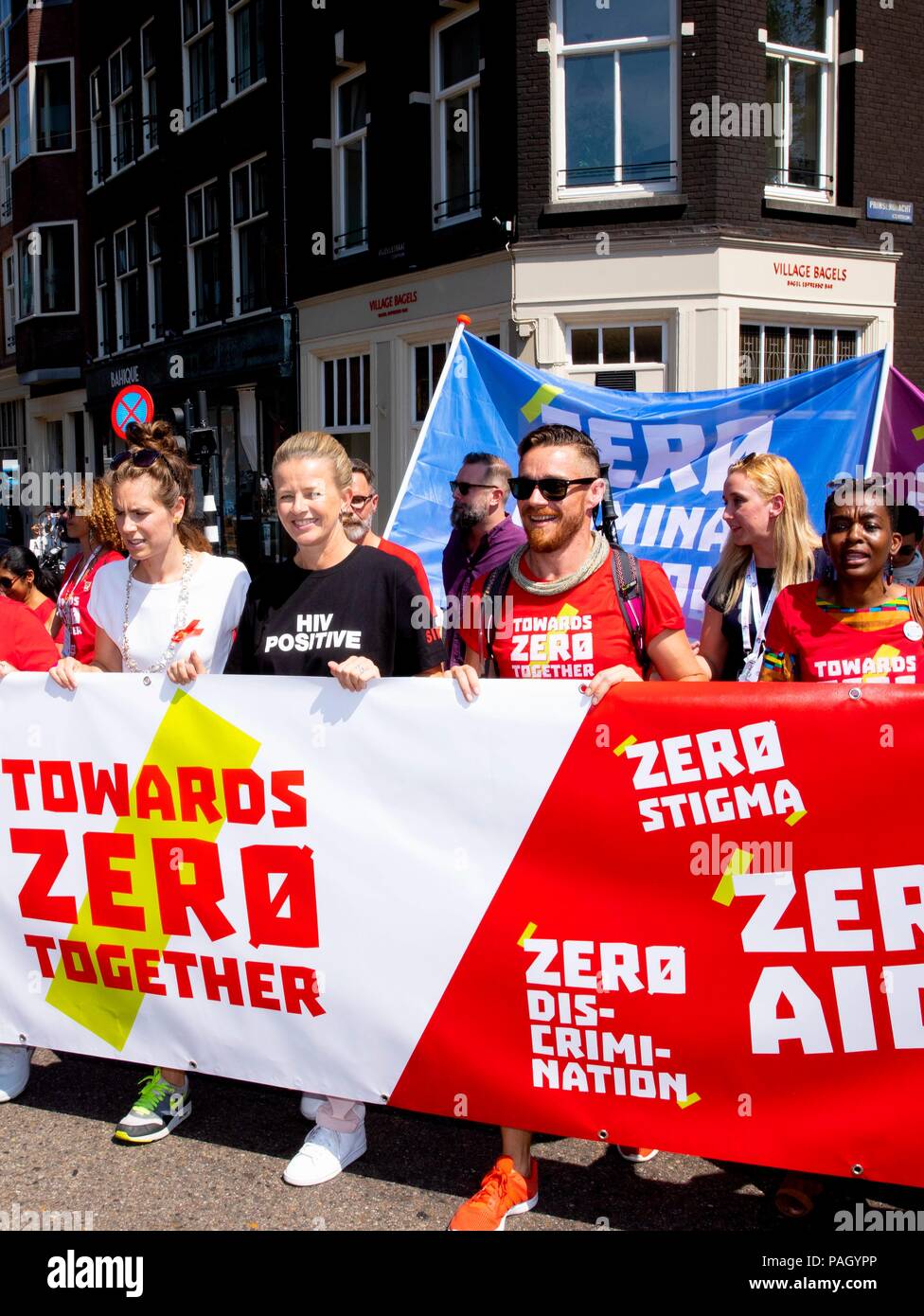 Amsterdam, Niederlande. 23. Juli 2018. Prinzessin Mabel van Oranje Spaziergänge in Richtung null Zusammen AIDS - zu Fuß von der Innenstadt zum RAI in Amsterdam, am 23. Juli 2018, anlässlich der 22. Internationalen AIDS-Konferenz Foto: Albert Nieboer/Niederlande/Point de Vue | Quelle: dpa/Alamy leben Nachrichten Stockfoto