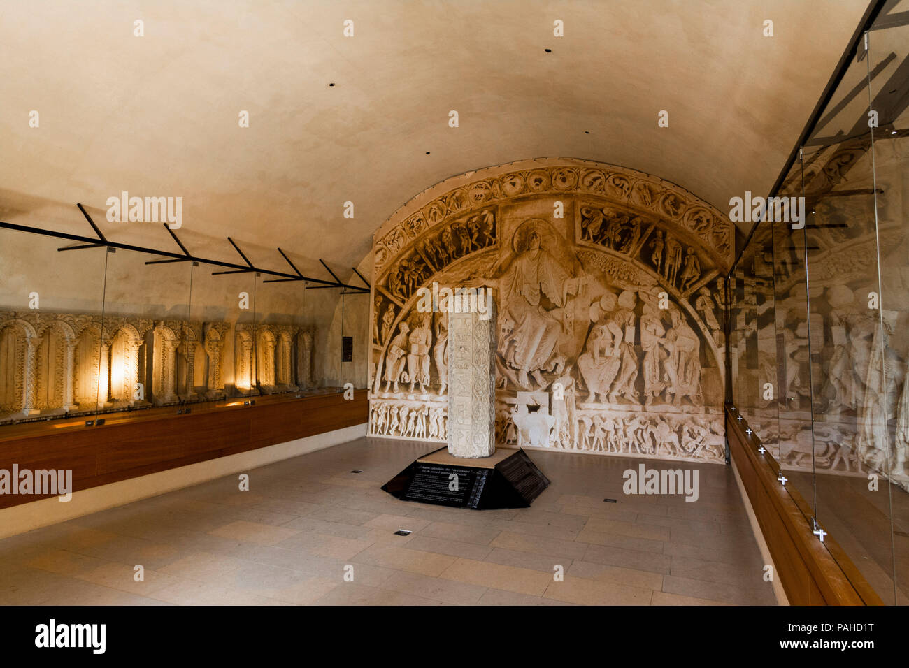 Die römische Säule so genannte Sternzeichen Spalte, Souvigny Land Museum, Souvigny, Allier, Auvergne-Rhone-Alpes, Frankreich Stockfoto