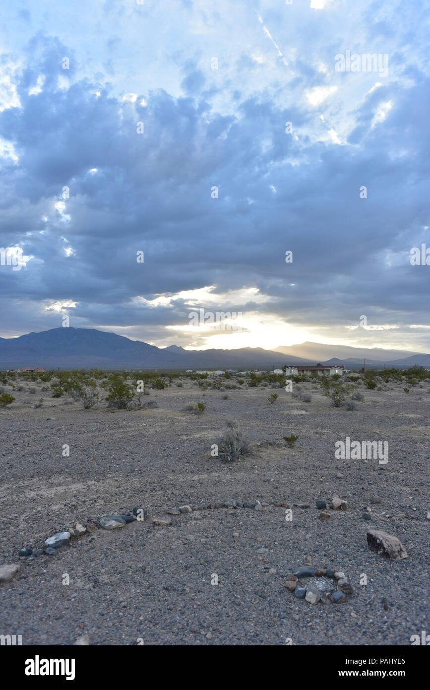 Wolken über Mojave Wüste Landschaft in Pahrump, Nevada, USA Stockfoto