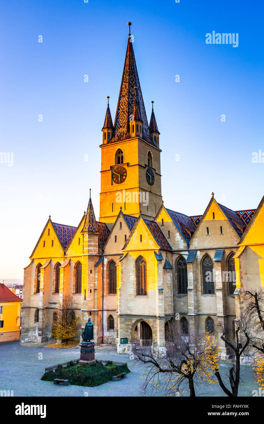 Sibiu, Rumänien. Evangelische Kathedrale in das Zentrum von Sibiu, Siebenbürgen, Europäische Kulturhauptstadt für das Jahr 2007. Stockfoto