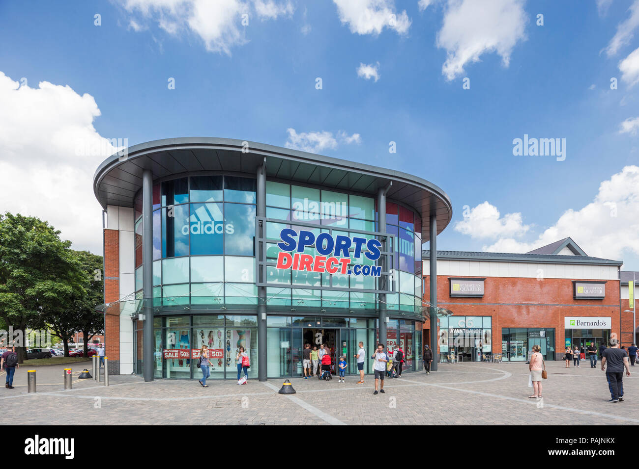 Sport Direct High Street Store, Worcester, England, Großbritannien Stockfoto