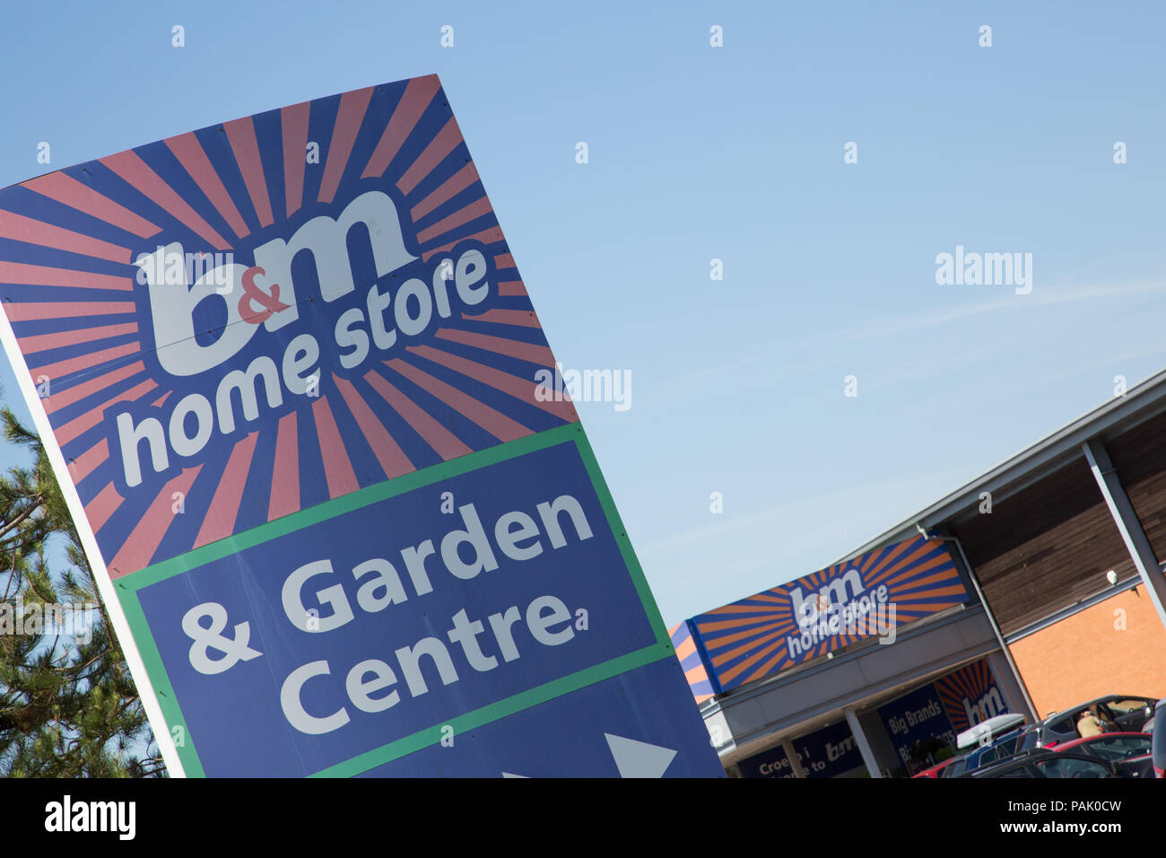 B&M Home Store, Holyhead, Anglesey, Wales Stockfoto