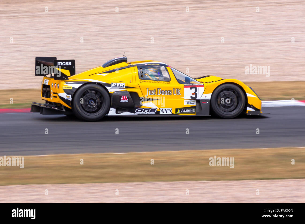 Jonny Macgregor fahren auf Rennen 1 Der Britcar Ausdauer Rennen in Donington Park, UK im Juli 2018 Stockfoto