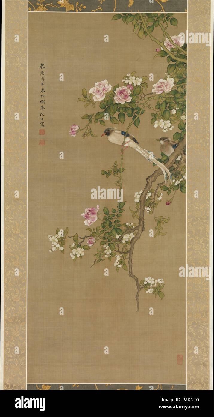 Blumen und Vögel. Artist: Shen Quan (Chinesisch, 1682 - nach 1762). Kultur: China. Abmessungen: Bild: 45 13/16 x 19 11/16 in. (116,4 x 50 cm) Insgesamt mit Montage: 82 x 26 cm. (208,3 x 66,7 cm) Insgesamt mit den Knöpfen: 82 x 28 5/16 in. (208,3 x 71,9 cm). Datum: 1750. 1731 der Chinesische Maler Shen Nanpin nach Nagasaki kam, wo er zwei Jahre blieb. Während dieser Zeit unterrichtete er japanische Studenten der traditionellen chinesischen Stil der realistischen Malerei, die sich in der Bildung der Nagasaki Schule. Nach Nanpin nach China zurückgekehrt, viele Werke in seinem Stil setzte sich in Japan importiert werden, Stockfoto