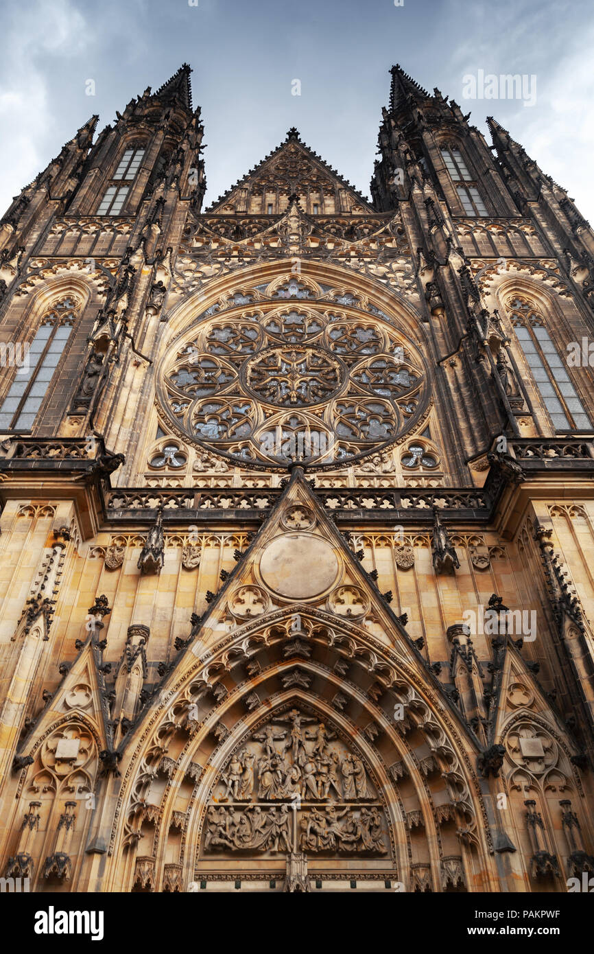 Der Metropolitan Kathedrale des heiligen Veit, Wenzel und Adalbert ist eine römisch-katholische Kathedrale in Prag Stockfoto