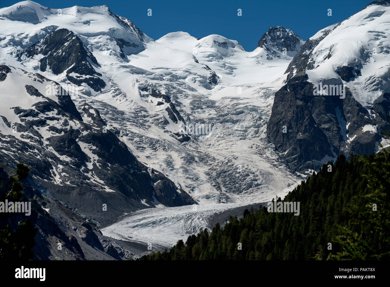 Der Morteratschgletscher ist ein Alpen - Gletscher in der Berninagruppe im Kanton Graubünden in der Schweiz in der Nähe von der Diavolezza ski Route. Piz Zupo top Stockfoto