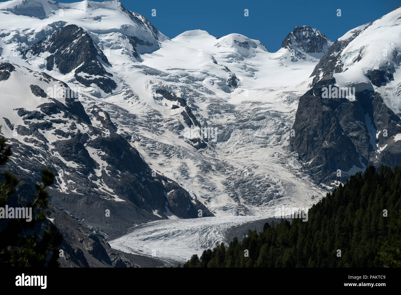 Der Morteratschgletscher ist ein Alpen - Gletscher in der Berninagruppe im Kanton Graubünden in der Schweiz in der Nähe von der Diavolezza ski Route. Piz Zupo top Stockfoto