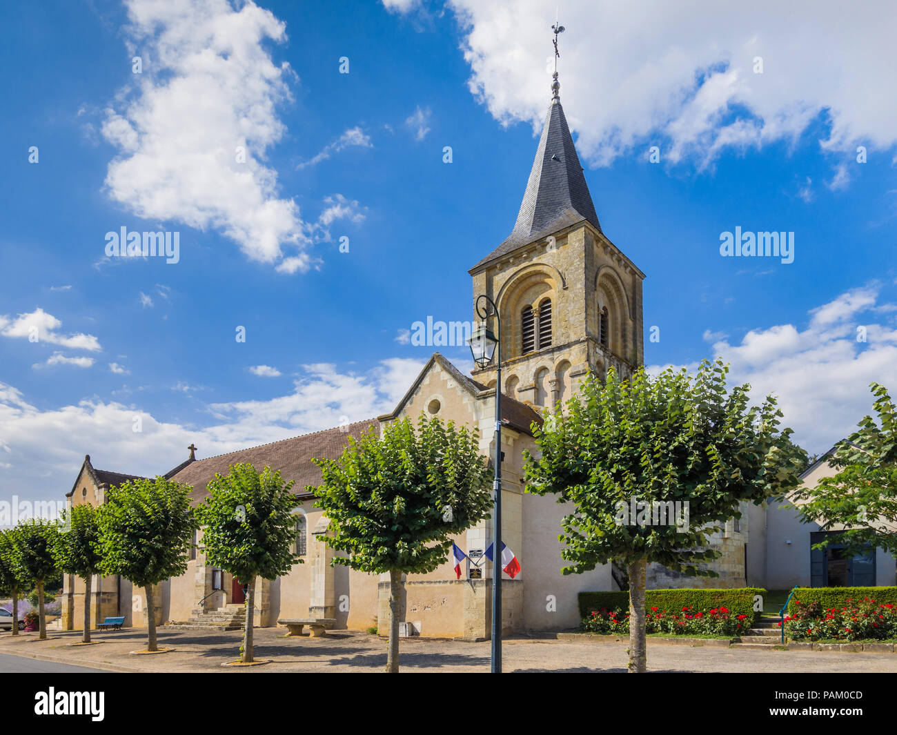 Äußere der Kirche von St. Martin, Abilly, Indre-et-Loire, Frankreich. Stockfoto