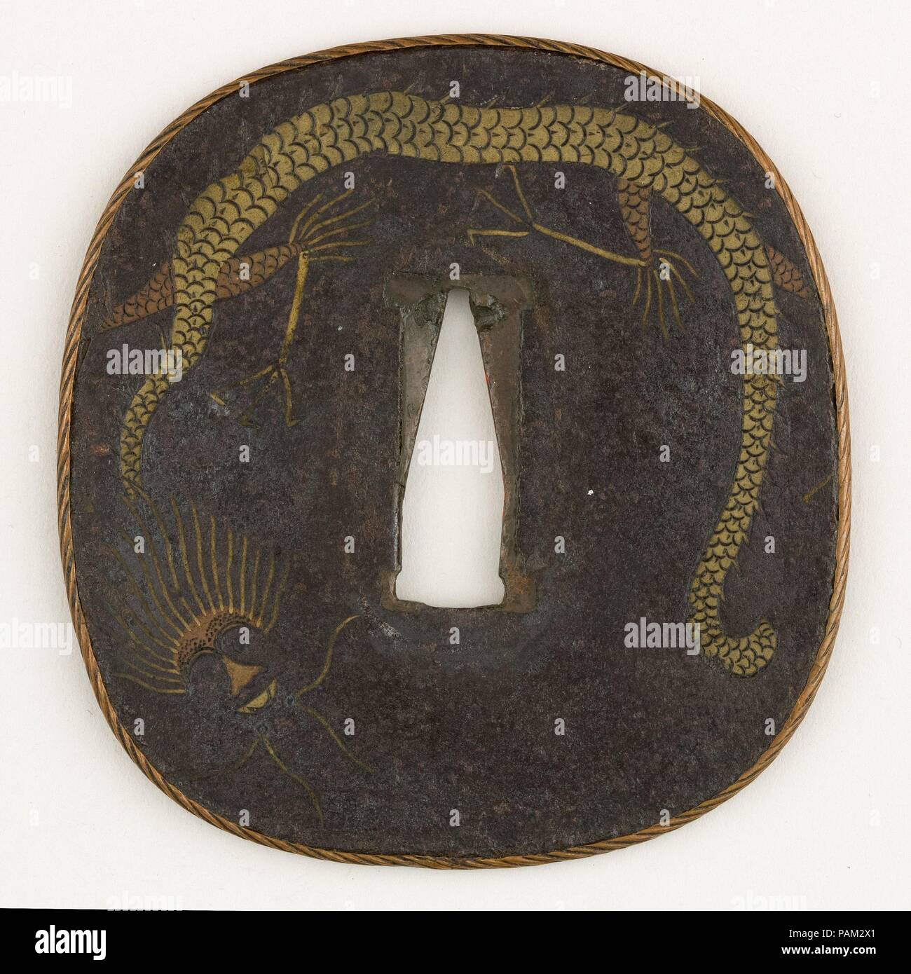 Schwert Guard (Tsuba). Kultur: Japanisch. Abmessungen: H.3. (7,6 cm); W. 2 7/8 in. (7,3 cm). Datum: 17. Museum: Metropolitan Museum of Art, New York, USA. Stockfoto