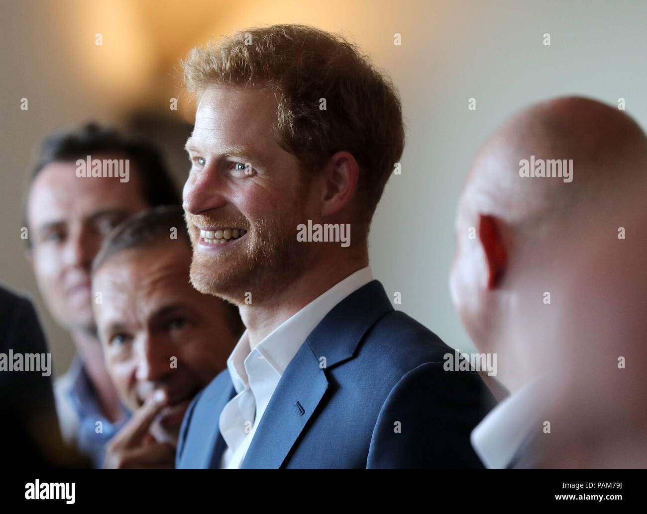 Der Herzog von Sussex trifft sich führende Persönlichkeiten aus der niederländischen Gesellschaft. Bei einem Besuch in Amsterdam. Stockfoto