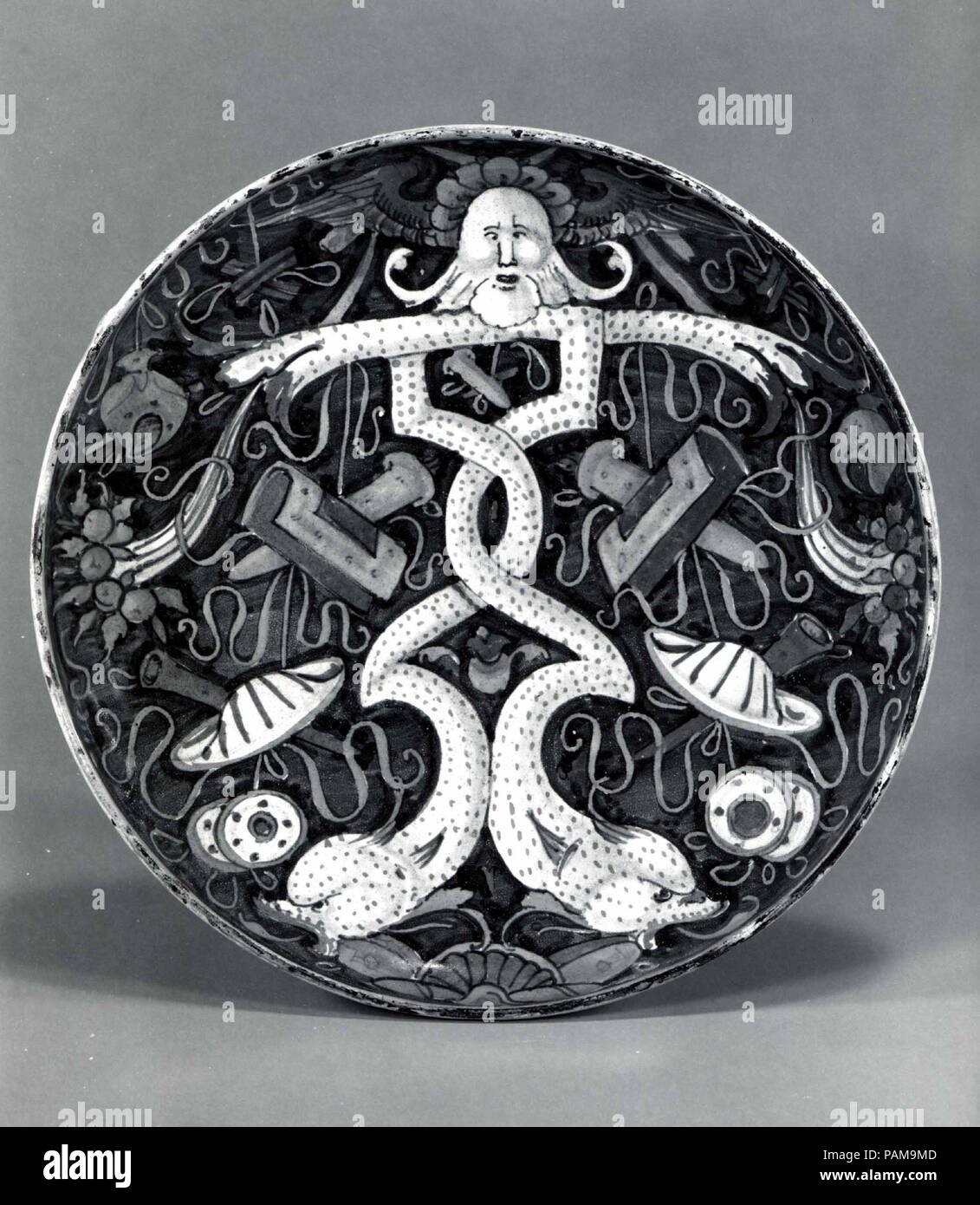 Teller (COPPA). Kultur: Italienisch, Gubbio. Abmessungen: Durchmesser: 8 3/4 in. (22,2 cm). Datum: Ca. 1530. Museum: Metropolitan Museum of Art, New York, USA. Stockfoto