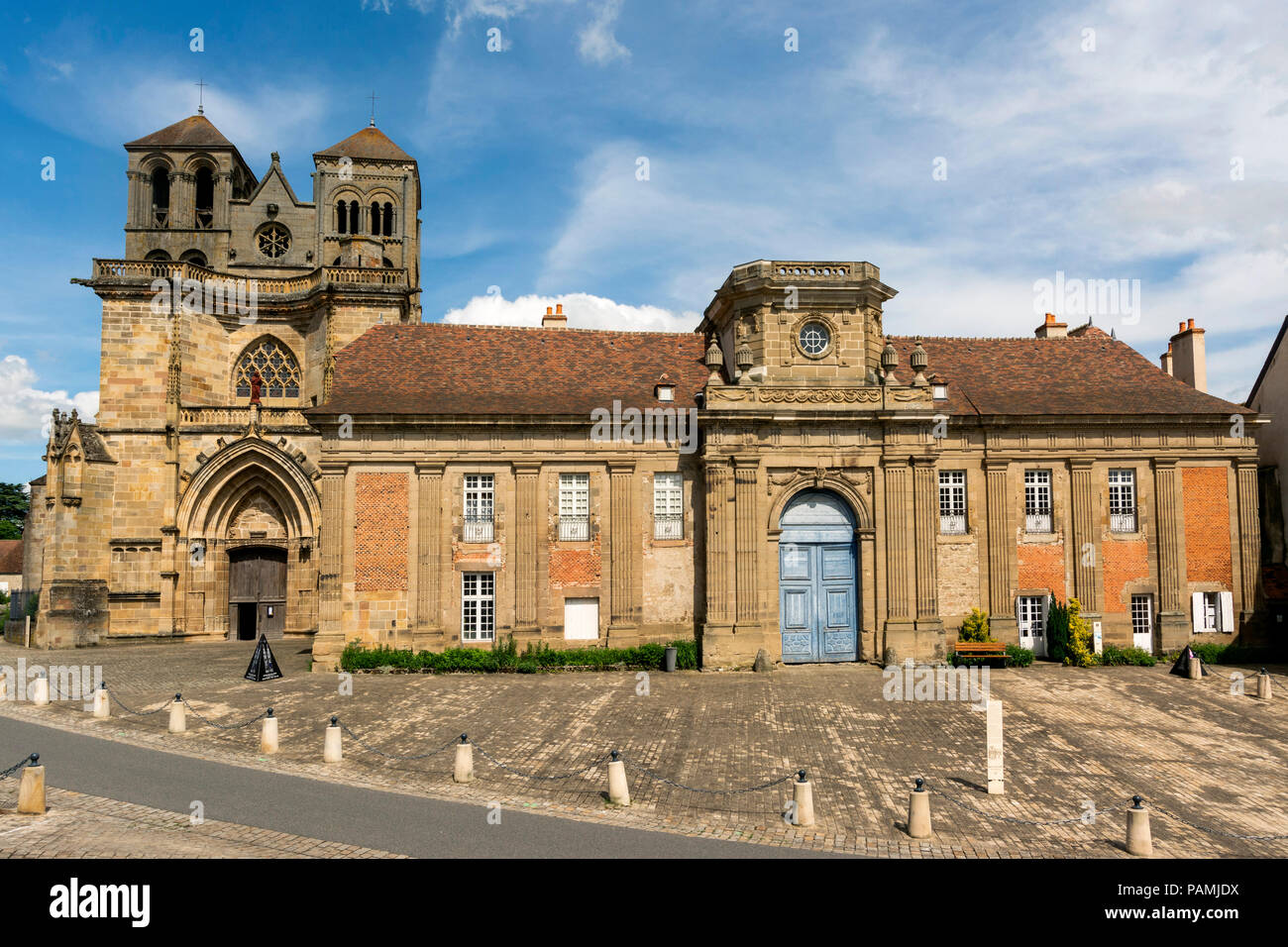 Saint Pierre und Saint Paul Priory Kirche, Souvigny, Allier, Auvergne, Frankreich Stockfoto