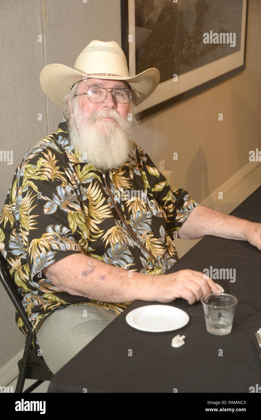 Berühmte Florida outdoor Fotograf Clyde Butcher posiert für ein Foto in Englewood, Florida. Stockfoto