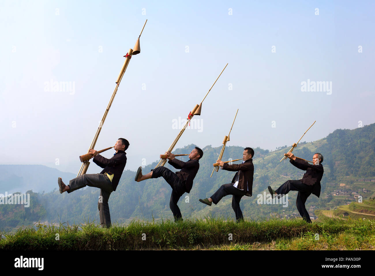 Miao ethnic Fotos und Bildmaterial in hoher Auflösung Alamy