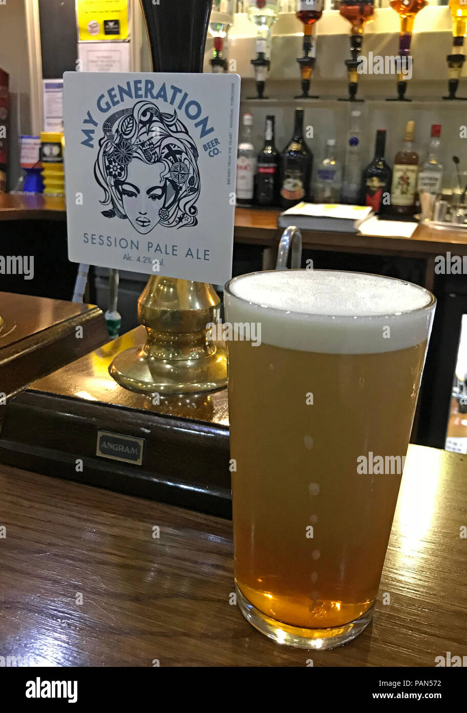 My Generation Beer Co., Session Pale Ale IPA, Bar Pump, Bellhouse, GYCA, Grappenhall, Nordwestengland, Stockfoto