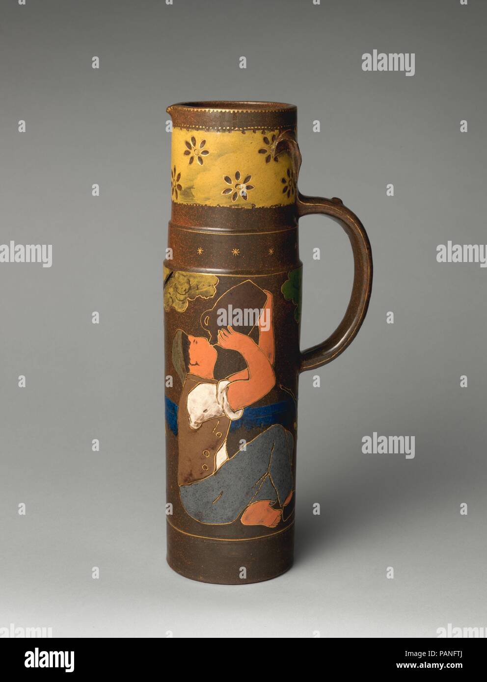 Tankard mit man trinken von Kanne. Kultur: Französisch, Paris. Abmessungen: Insgesamt (bestätigt): 13 1/4 x 5 7/8 x 3 7/8 in., 3.9 lb. (33,7 × 14,9 × 9,8 cm, 1,7 kg). Factory Regie: unter der technischen Leitung von Ernest Rosenkranz (Französisch, Sèvres 1835-1909 Choisy-le-Roi). Manufaktur: Haviland & Co (Amerikanische und französische, 1864-1931). Datum: Ca. 1885. Dieses Schiff erinnert an sechzehnten Jahrhundert Deutsche Salz - glasiert Steinzeug Seidel und Krüge. Allerdings wird der Stil der Dekoration und dem Unmodulierten Einsatz von Farbe, besonders für die Haut des Jungen, sind Roman des neunzehnten Jahrhunderts. Museum: Metropoli Stockfoto