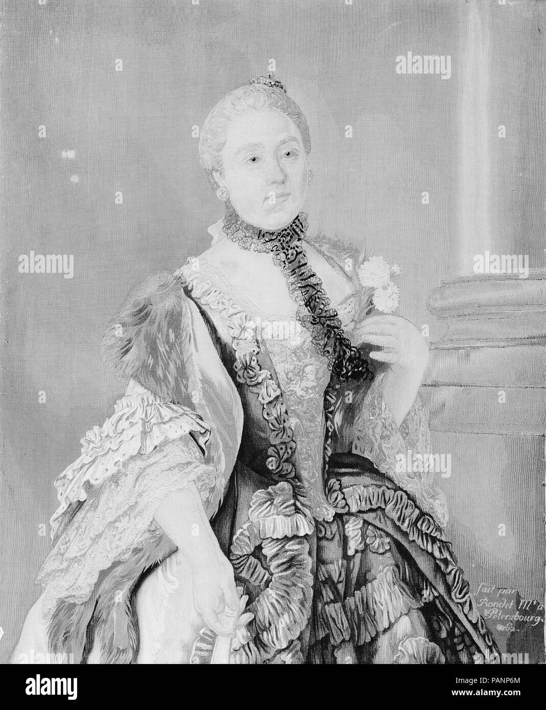 Porträt der Gräfin Elisabeth Romanovna Vorontsova (1739-1792). Kultur: Russland, St. Petersburg. Abmessungen: H 42 cm x W 34 Zoll (108 x 86,4 cm). Teekocher: Workshop von Jean Baptiste Rondet (1740-64). Manufaktur: der imperialen russischen Gobelin Manufaktur, Sankt Petersburg. Datum: 1762. 1716, Zar Peter der Große gründete eine Tapisserie - Weberei in seiner neuen Hauptstadt Sankt Petersburg. Obwohl viele der Wandteppiche in der Werkstatt nahmen Alte Gemälde von Rembrandt und Van Dyck als ihre Modelle, einige waren mehr ungewöhnlich. Außergewöhnlich ist das Porträt des Sc Stockfoto