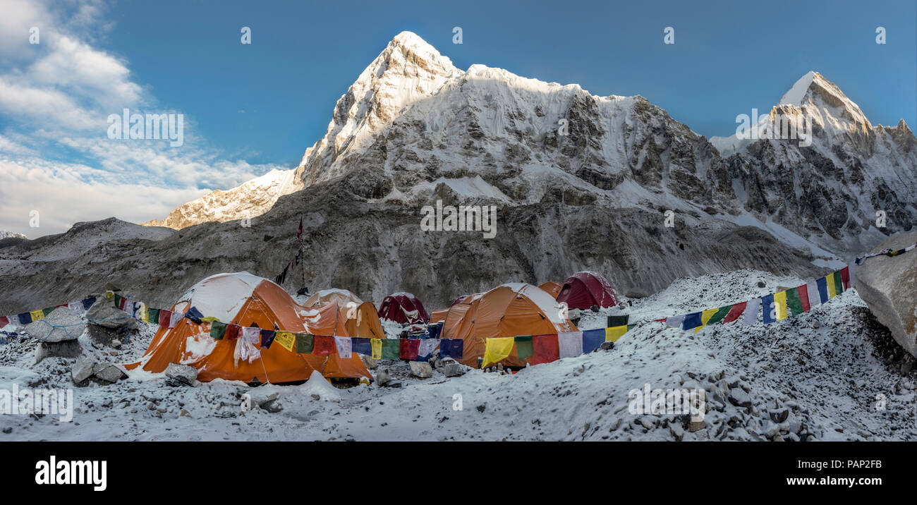 Nepal, Solo Khumbu, Everest, Sagamartha National Park, Zelte im Basislager Stockfoto