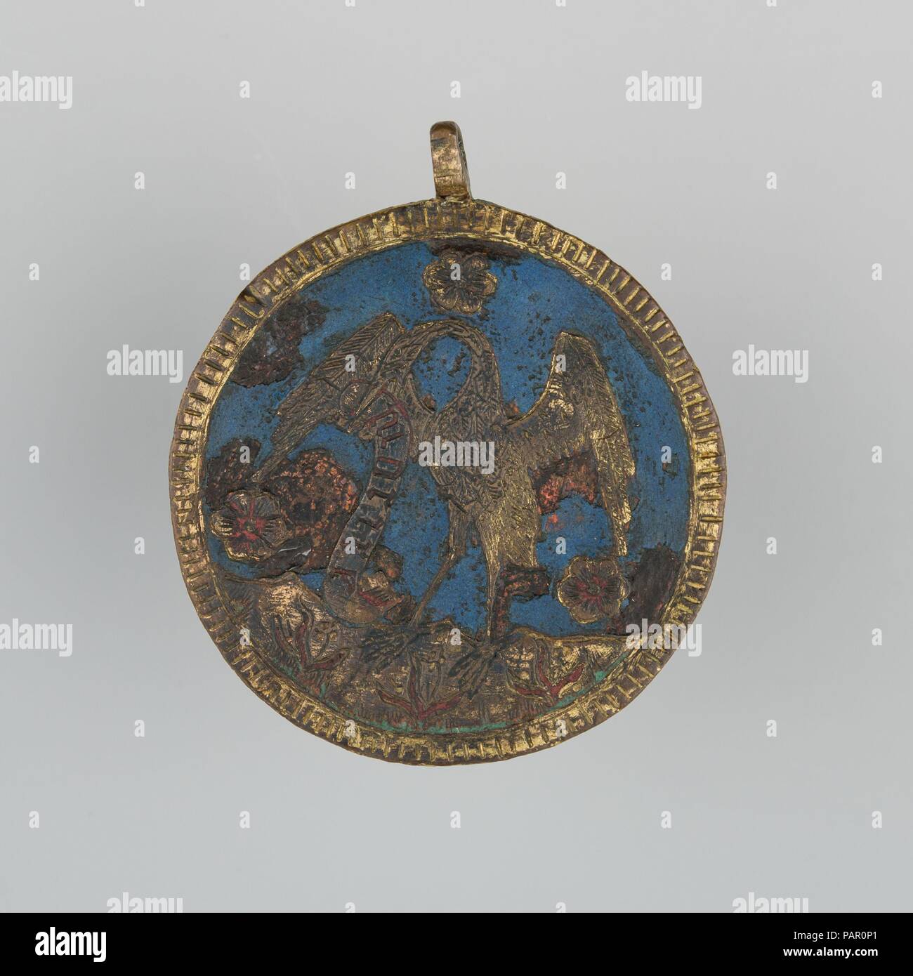 Abzeichen (wahrscheinlich vom Pferd aus dem Kabelbaum). Kultur: Wahrscheinlich Spanisch. Abmessungen: H.3 3/8 in. (8,6 cm); W. 3. (7,1 cm); Wt. 2 oz. (56,7 g). Datum: Ca. 1400. Museum: Metropolitan Museum of Art, New York, USA. Stockfoto