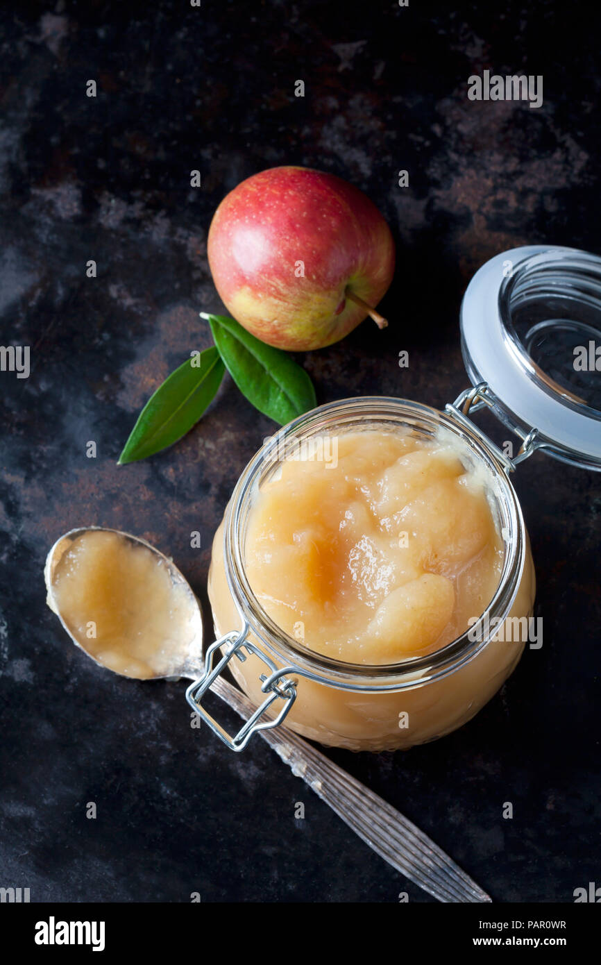 Einmachglas von applesauc Stockfoto