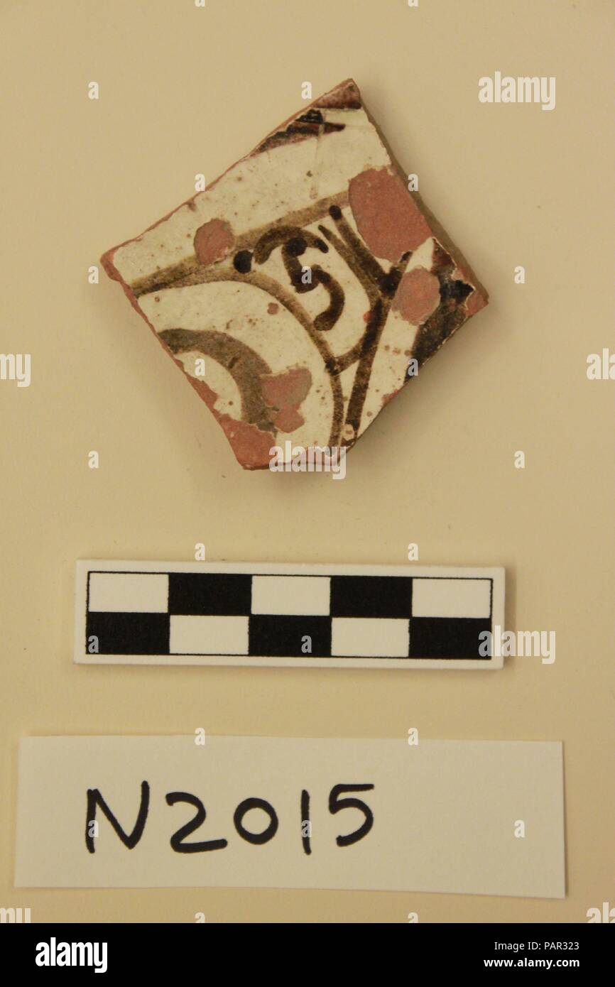 Keramisches Fragment. Abmessungen: 5,56 cm x 4,42 cm. Datum: 8. bis 12. Jahrhundert. Museum: Metropolitan Museum of Art, New York, USA. Stockfoto