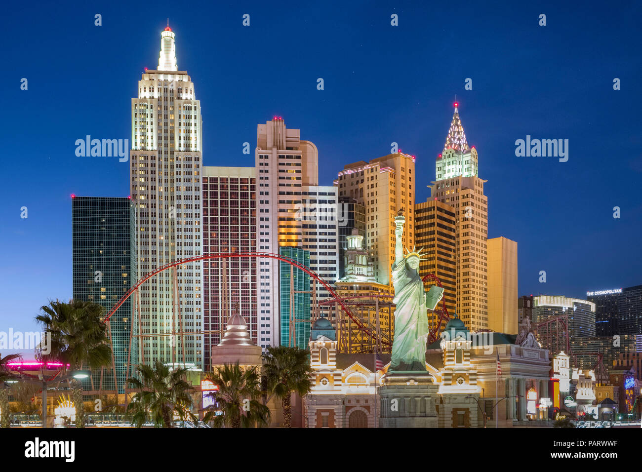 Skyline von Las Vegas Strip Hotels und Casinos, Las Vegas Boulevard, Nevada, USA bei Nacht Stockfoto