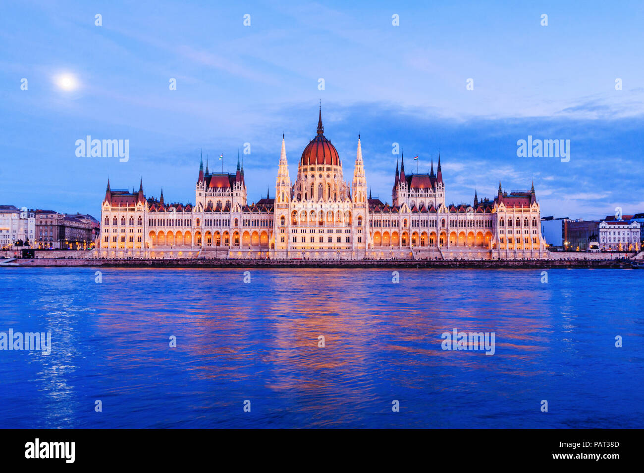 Budapest, Ungarn das Parlament in der Nacht. Stockfoto