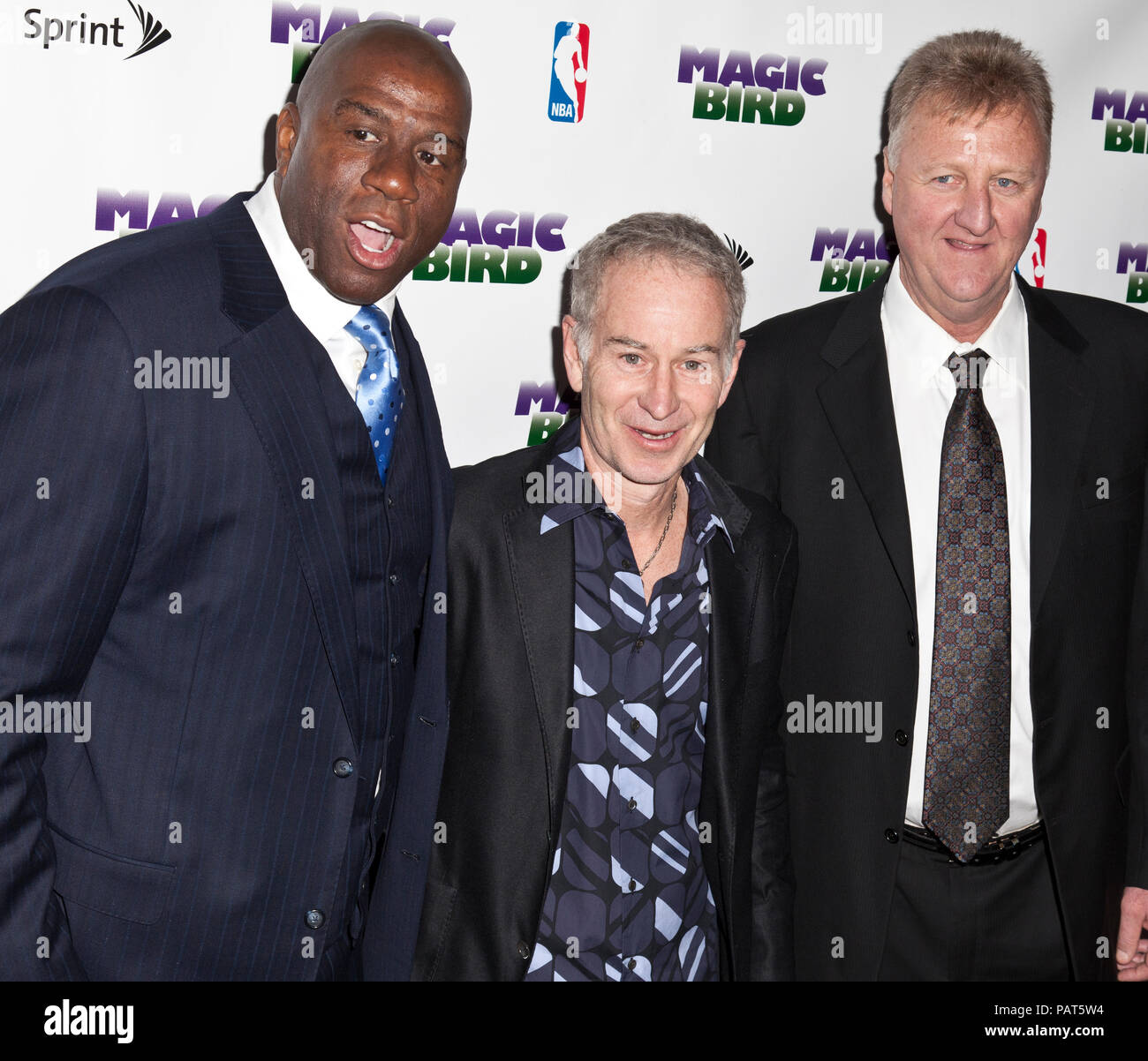 NEW YORK - 11. April: Larry Bird, John McEnroe und Magic Johnson an der 'Magic/Vogel "Broadway Opening Night am Longacre Theatre am 11. April 2012 in New York City. Stockfoto