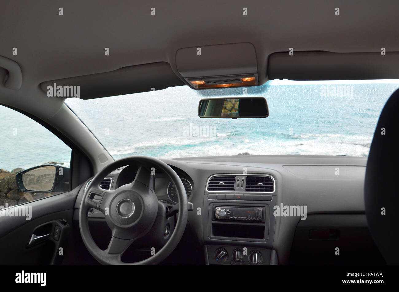 Der Innenraum Des Automobils Blick In Den Leeren Wagen Mieten