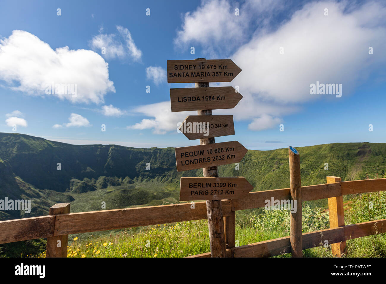 Welt Städte Abstand anmelden Caldeira Águas Gordo, Stratovulkan, Insel Faial, Azoren, Portugal Stockfoto