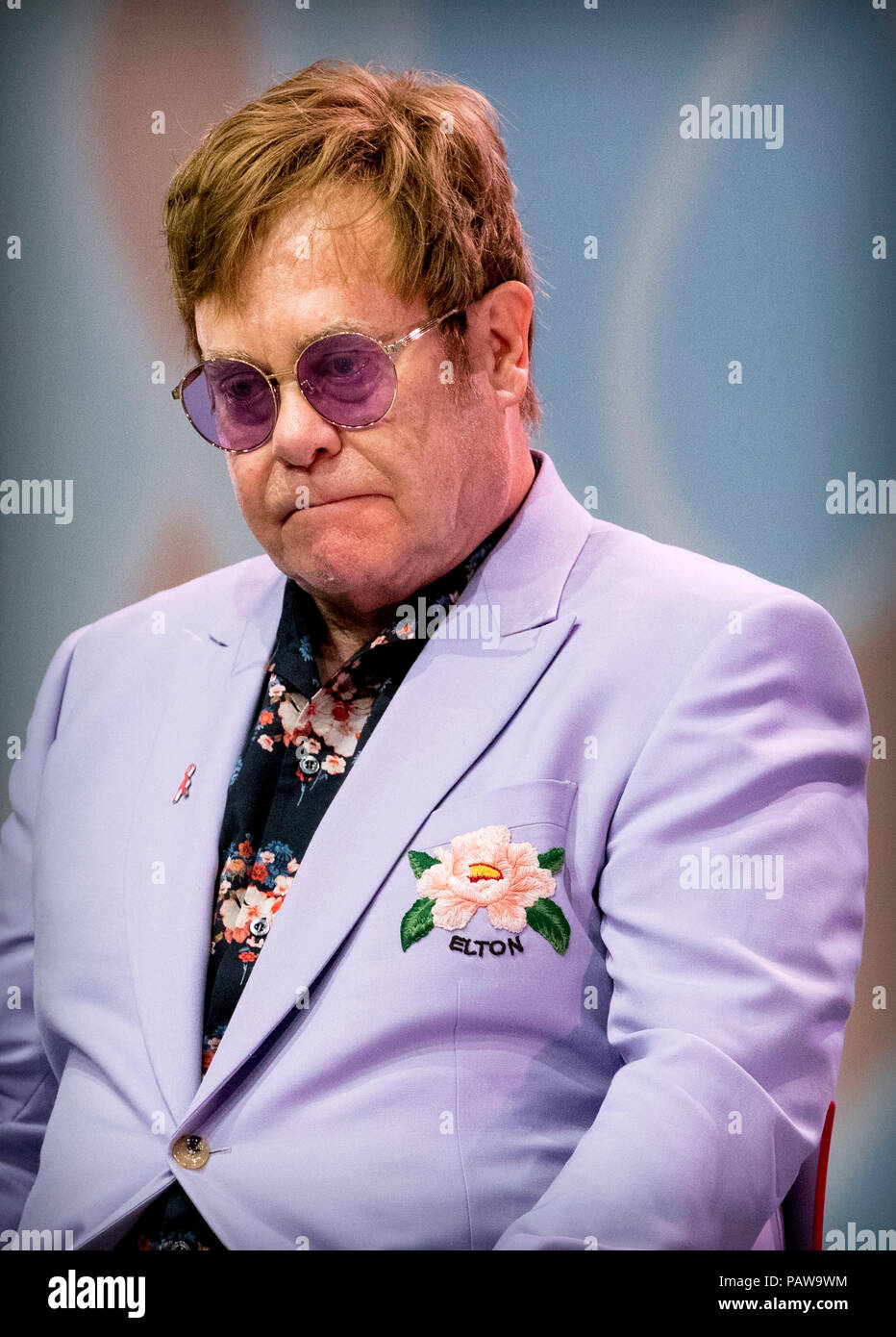 Amsterdam, Niederlande. 23. Juli 2018. AMSTERDAM, NIEDERLANDE, 24. JULI 2018 Elton John während der Internationalen AIDS-Konferenz am 23. Juli 2018 in Amsterdam, Niederlande. (Foto von Patrick Van Katwijk/Getty Images) | Quelle: dpa/Alamy leben Nachrichten Stockfoto