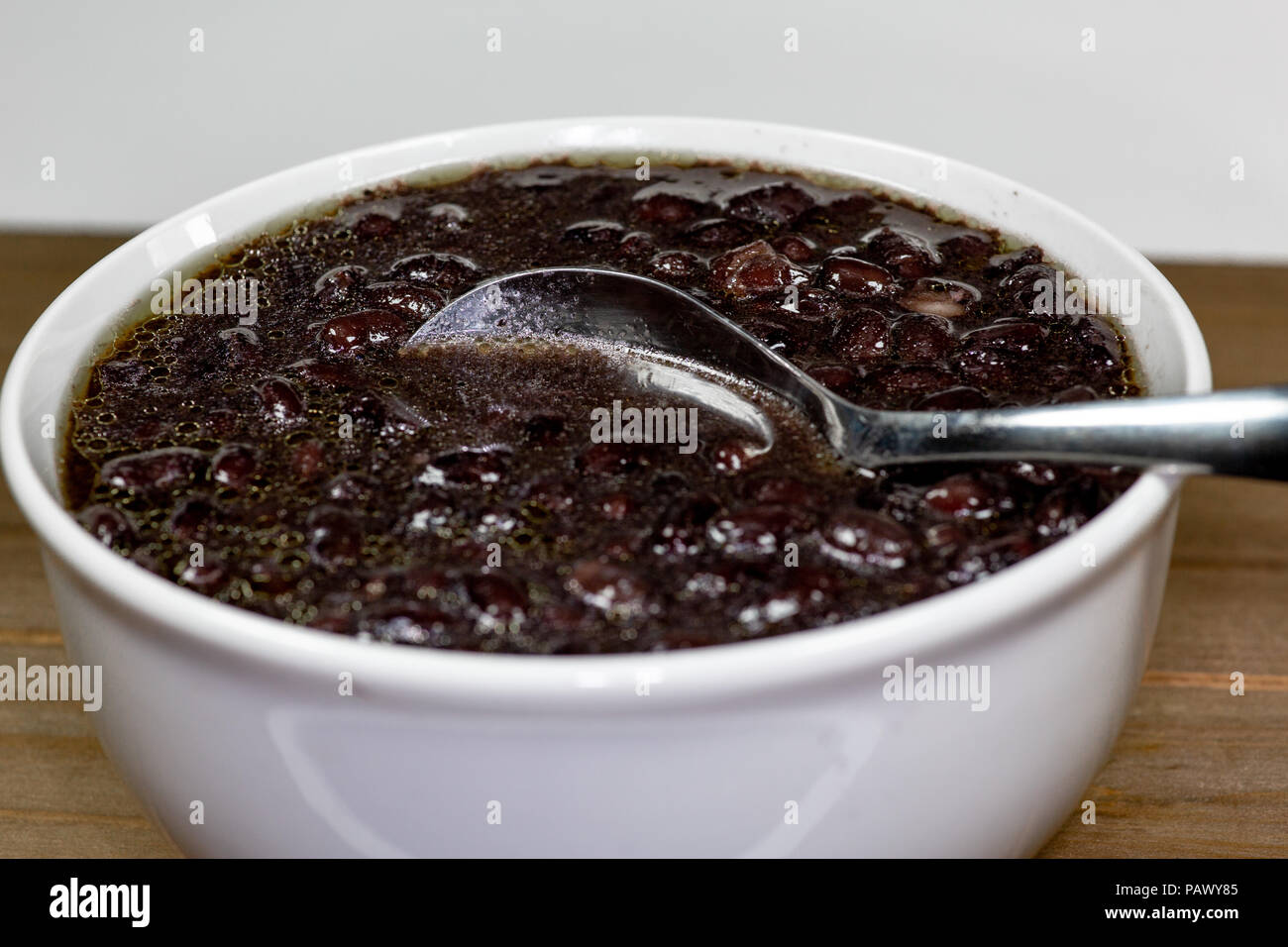 Schwarze Bohnensuppe Stockfotos und -bilder Kaufen - Alamy