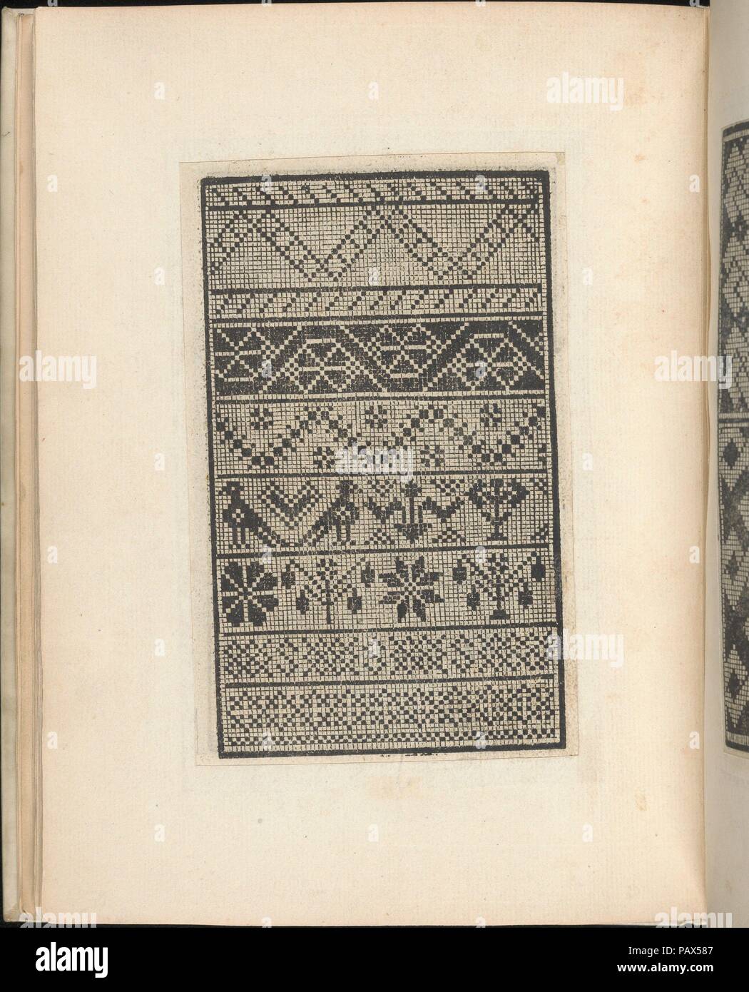 Esemplario di lavori, Seite 11 (verso). Abmessungen: 9 5/16 x 7 1/4 in. x 15 in. (23,7 x 18,4 x 2,4 cm). Erschienen in: Venedig. Herausgeber: Nicolò Zoppino (Italienisch, Ferrara 1478/80-1544 Venedig), Venedig. Datum: August 1529. Von Nicolo Zoppino, Italienisch, Aktive aus dem 16. Jahrhundert, Venedig veröffentlicht. Von oben nach unten und von links nach rechts: Design besteht aus 7 horizontale Register: 2 dünner Bands framing zentrale Zick-zack-Muster, 4' * unter Wellenlinie, 5 kleine Kleeblätter unter Wellenlinie, verschiedene Muster mit 2 Vögel auf der linken Hälfte, Blume von Baum gefolgt und wiederholte, Rechteck von x Durch's 'gefolgt und Stockfoto